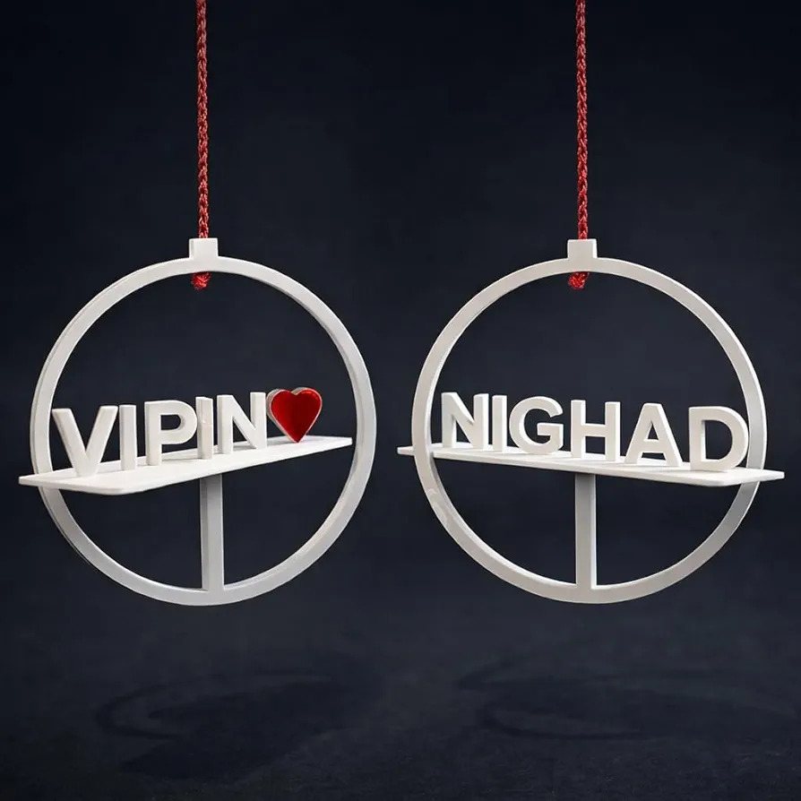 Personalised Hanging FlipName Gift for Couple Name Gifts for Birthday, Anniversary, Valentie Day for Couple, Friends, Brother and Sister
